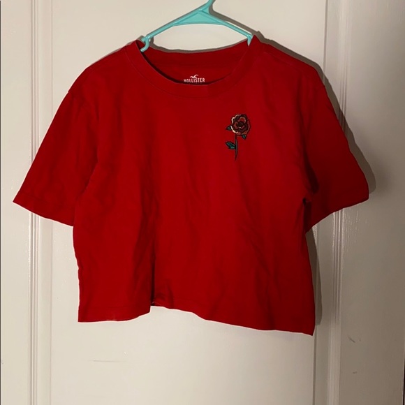 Hollister Red Cropped Tee - Picture 1 of 2